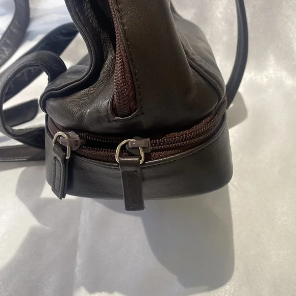 Perlina chocolate brown leather backpack - Picture 3 of 12